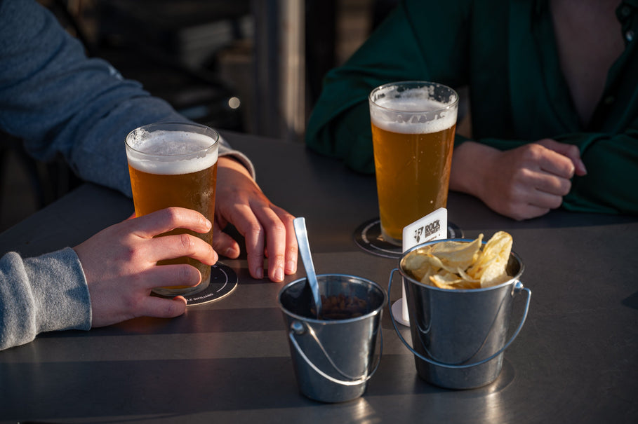 Come si fa la birra artigianale a casa: guida completa